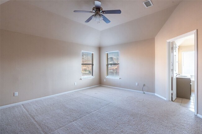 Building Photo - 2505 Vista Oaks Dr