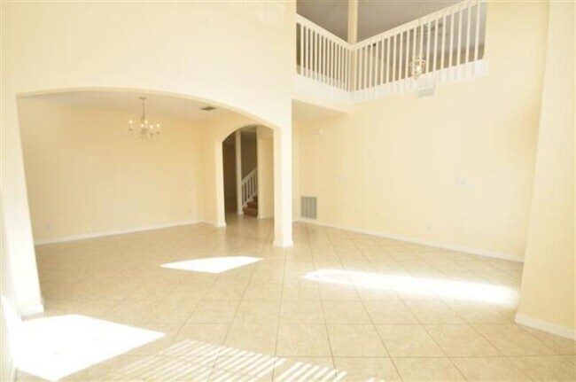 Building Photo - 12033 Blairemont Way