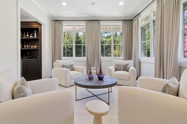 Building Photo - 1 Stonewall Ln