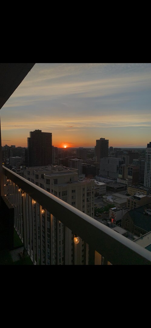 Building Photo - 545 N Dearborn St