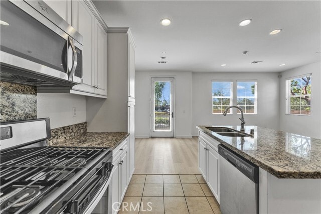 Building Photo - 2904 E Via Fiano