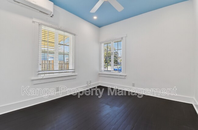 Building Photo - 208 S K St