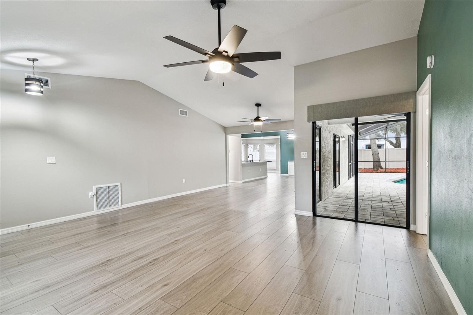 Building Photo - 2504 Gulfbreeze Cir