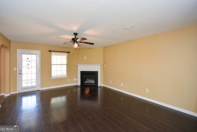 Building Photo - 137 Baywood Crossing