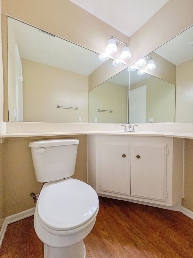 Building Photo - Cypress 2 Bed Townhome - 2 Car Garage - Gorgeous - Amenities Galore!!!!!