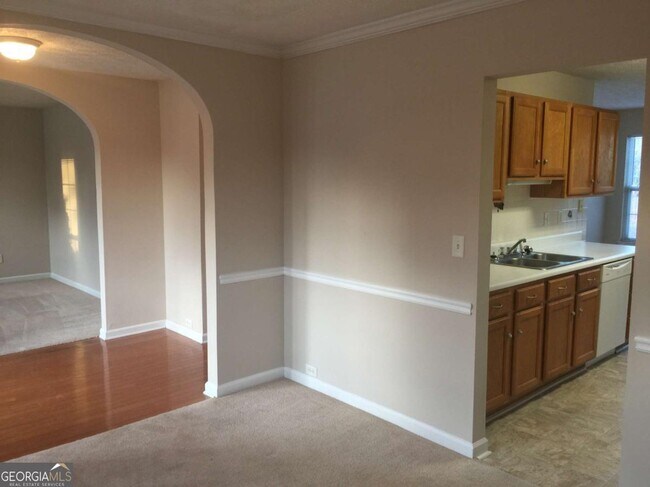 Building Photo - 532 Easton Dr