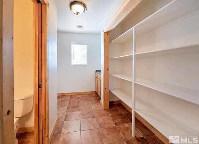 Building Photo - Spacious Lake-Adjacent Estate on 4.6 Acres in Silver Springs, NV