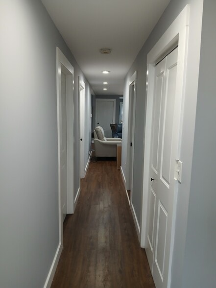 Hallway - 17 Thomas St