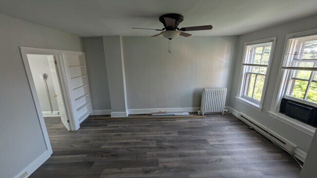 Building Photo - Spacious 1 Bedroom in Heart of Midtown Har...