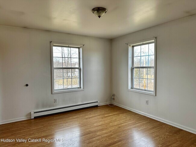 Building Photo - 376 NY-32