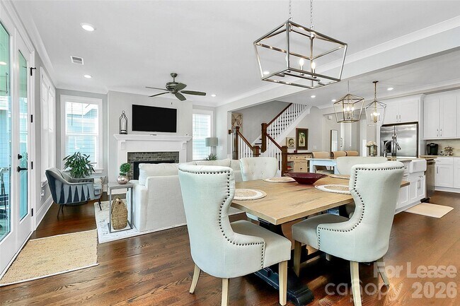 Building Photo - 136 Preston Rd