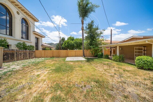 Building Photo - Charming 3 Bed/2 Bath Home In the Heart Of Old Town Temecula!