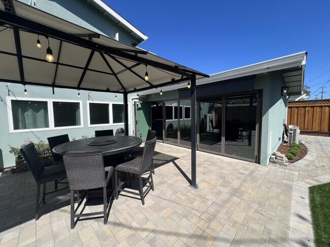 Building Photo - 1180 Pecos Way