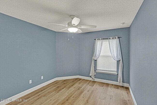 Building Photo - 260 S Bellagio Dr