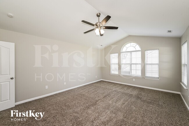 Building Photo - 13224 Greycrest Dr