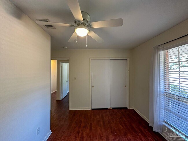 Building Photo - 279 Airport Blvd