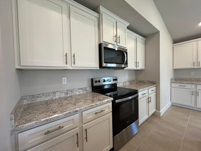 Building Photo - 8638 Giovanni Ave