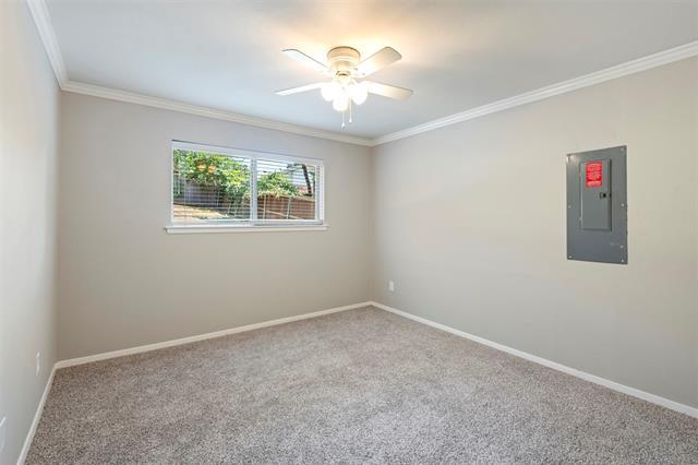 Building Photo - 1403 Cliffwood Rd