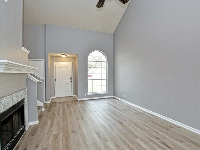 Building Photo - 118 Dogwood Dr