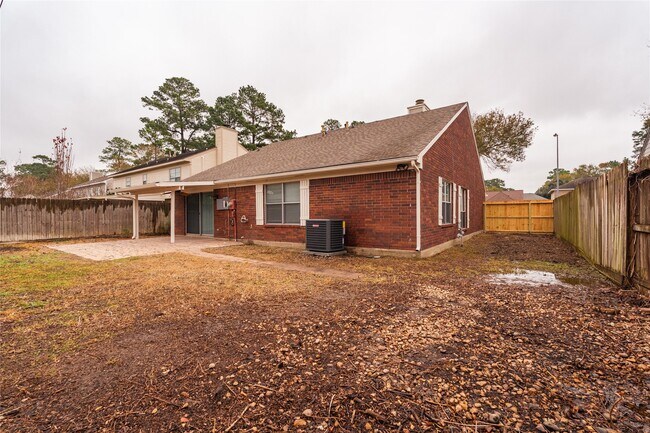 Building Photo - 8926 Sunny Point Dr