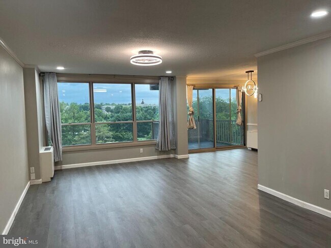 Building Photo - 1001 City Ave