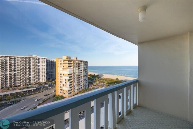 Building Photo - 305 N Pompano Beach Blvd