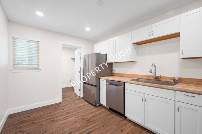 Building Photo - 64 Frawley Rd