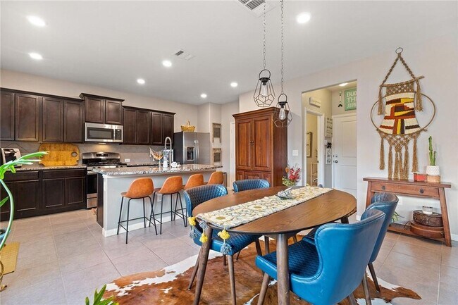 Building Photo - 1009 Cadence Dr