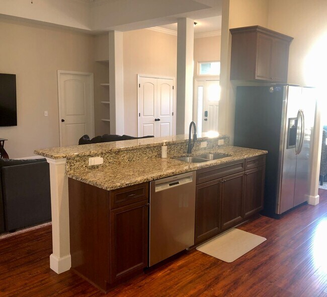 Building Photo - Beautiful Home In Cinnamon Hills