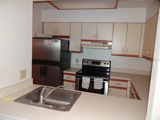 Building Photo - 2333 Feather Sound Dr