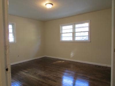 Building Photo - 5595 Edith St