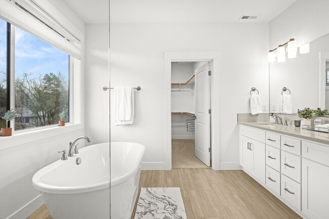 Building Photo - 5891 SW 67th Pl