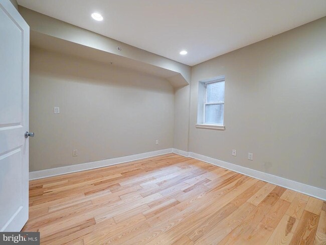 Building Photo - 2700 E Auburn St