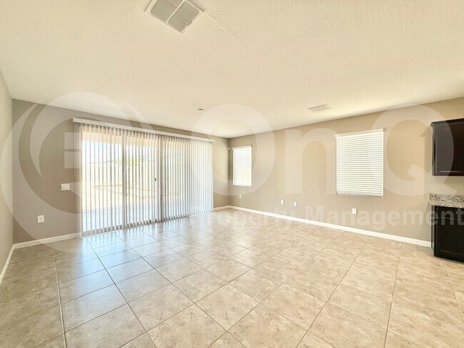 Building Photo - 30932 W Verde Ln