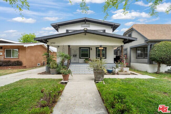 Primary Photo - 5732 6th Ave