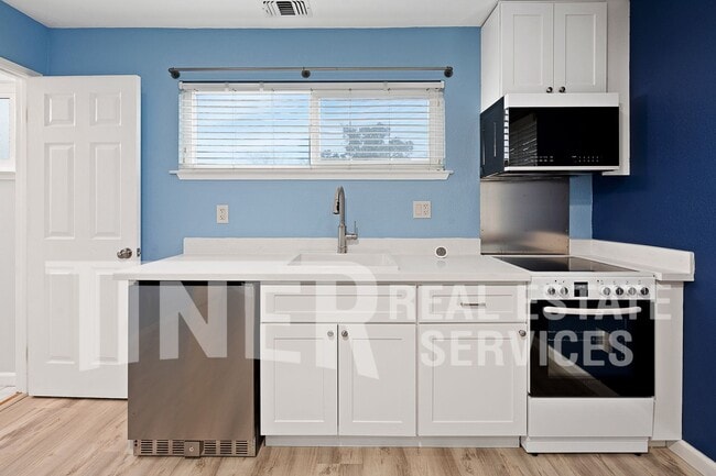 Building Photo - 3644 Cody Way