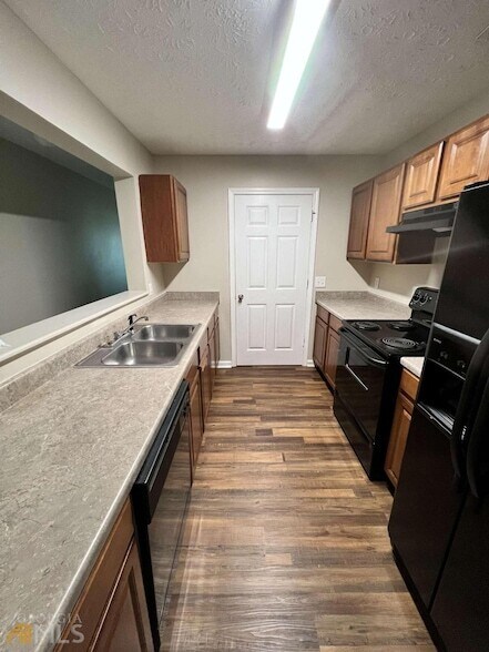 Building Photo - 13101 Fairington Ridge Cir