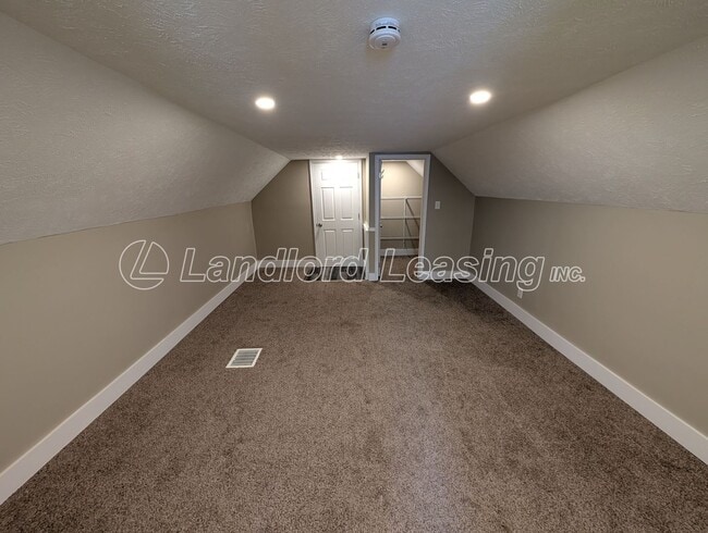 Building Photo - Updated 3-Bedroom Home with Private Upper Suite & Detached Garage