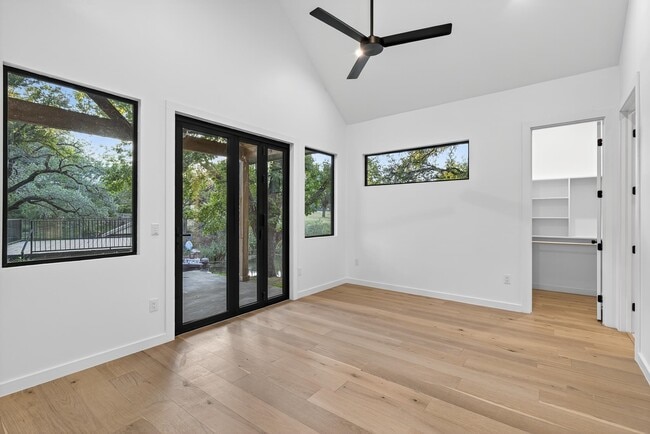 Building Photo - 308 Mountain View