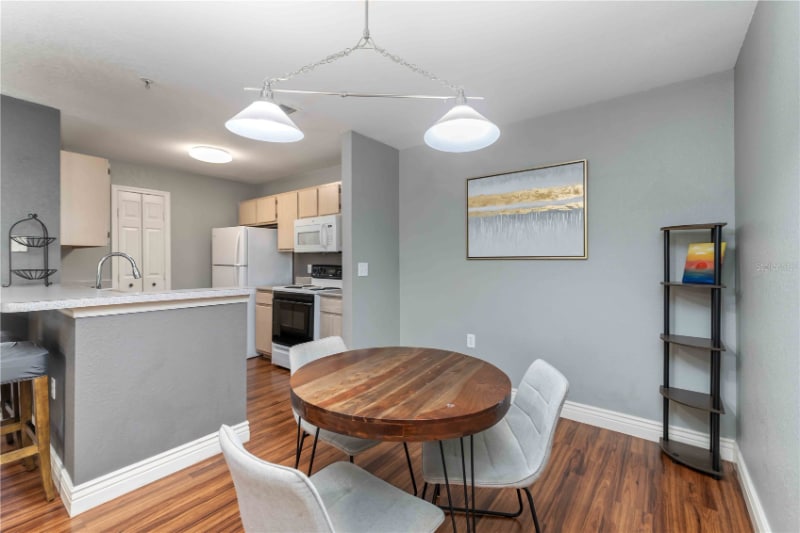 Building Photo - 7428 Vista Way