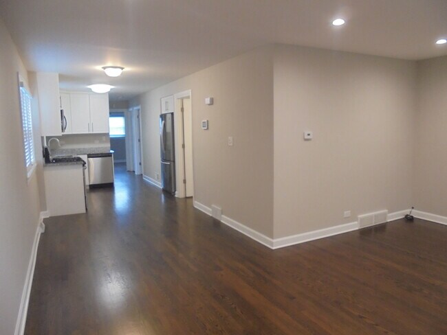 Building Photo - 7609 W 63rd Pl