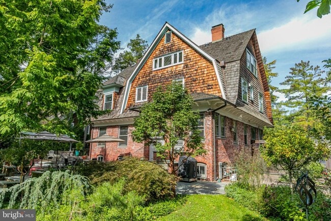 Building Photo - 54 Hodge Rd