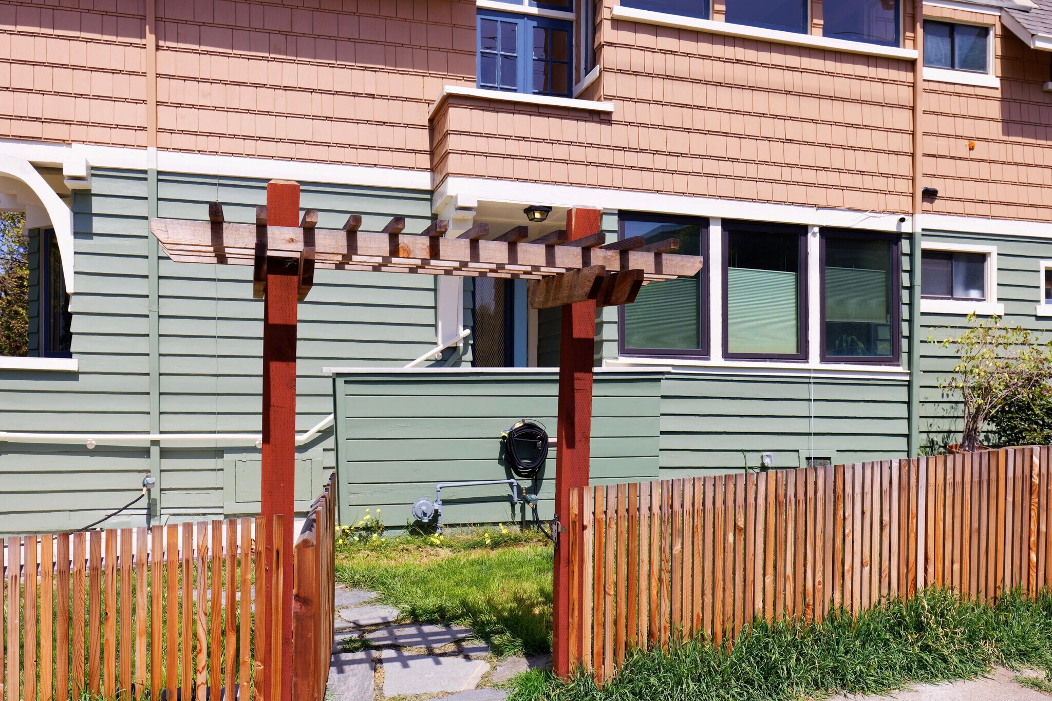 Building Photo - 4102 Terrace St