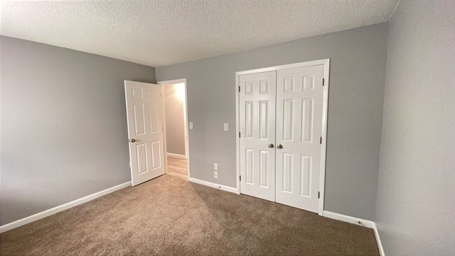 Building Photo - 2 bedroom/2 bath condo in Myrtle Greens, C...