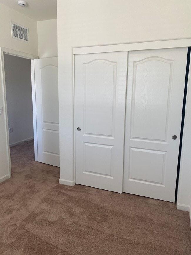 Building Photo - Brand New Home!