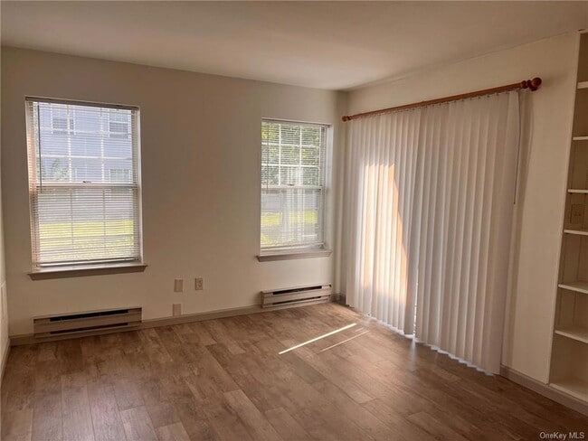 Building Photo - 18 Kendal Ln