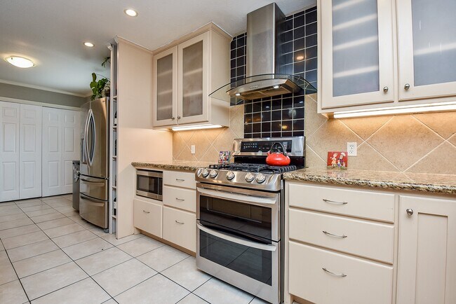 Building Photo - 1918 Quail Grove Ln