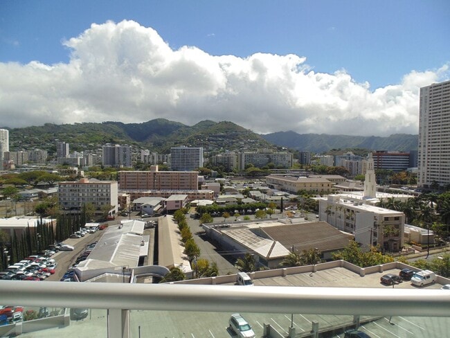 Building Photo - Newly renovated 1 bedroom, 1 bath, 1 parking in Makiki!