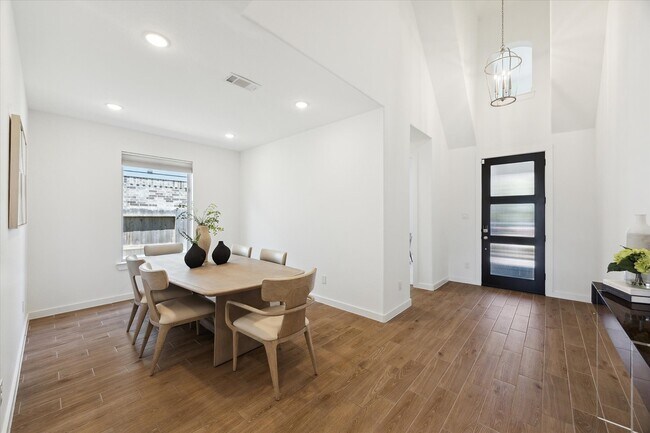 Building Photo - 29031 Hauter Wy