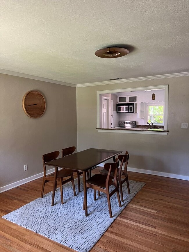 Building Photo - Four Bedroom Ranch St Home in Abercorn Heights - Lamara Heights District